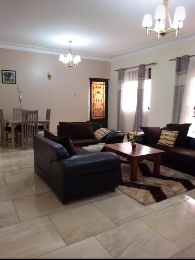 Palatine Apartments Makindye Kizungu, Kampala Extérieur photo